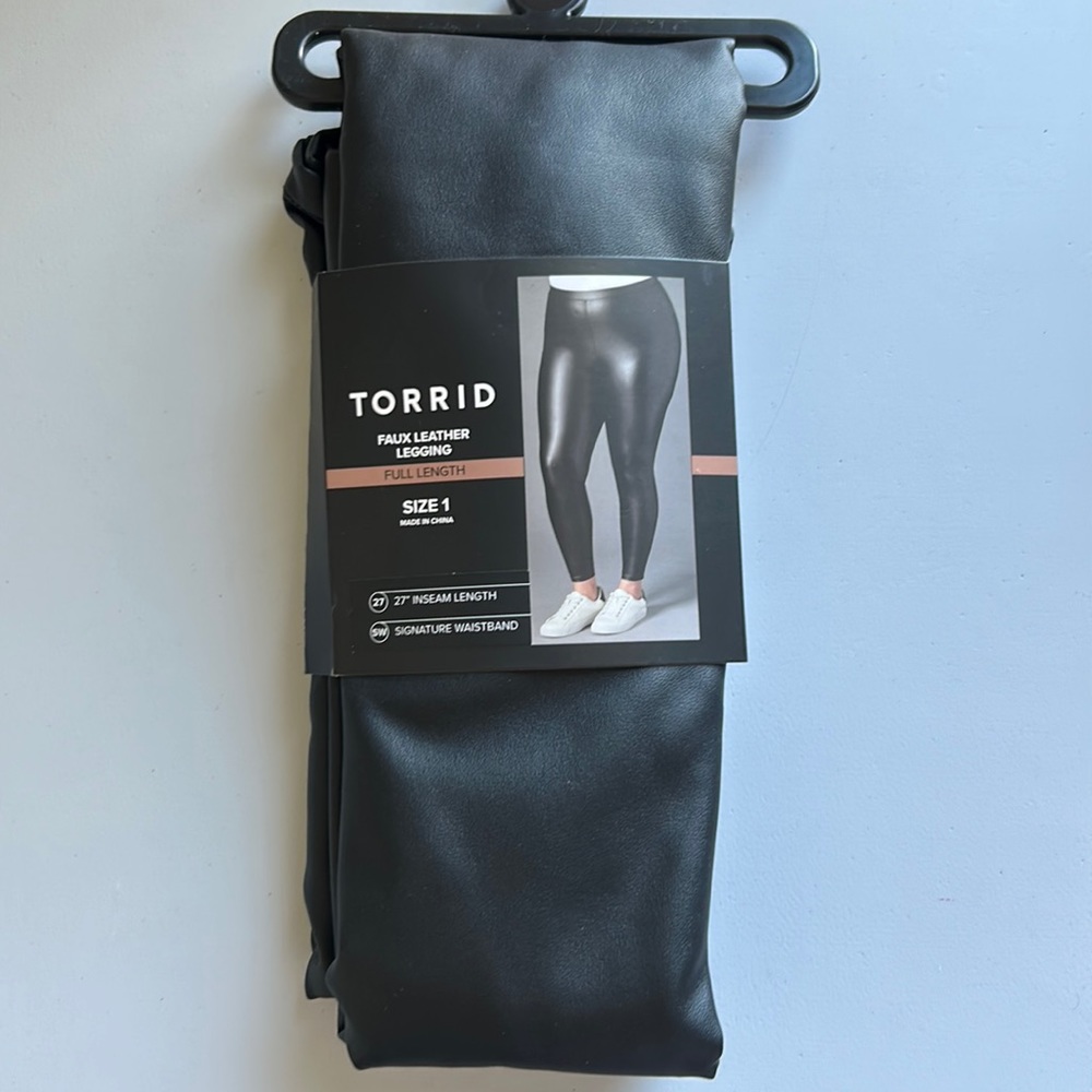 NWT Torrid Faux Leather Legging Size 1